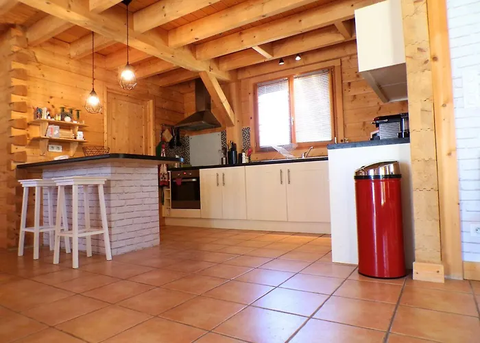 Familial Avec Piscine Privée Et Grand Jardin à Espech - Fr-1-828-1 * Cazoules