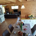 Sejour Familial Avec Piscine Privee Et Grand Jardin A Espech - Fr-1-828-1 Ferienhaus