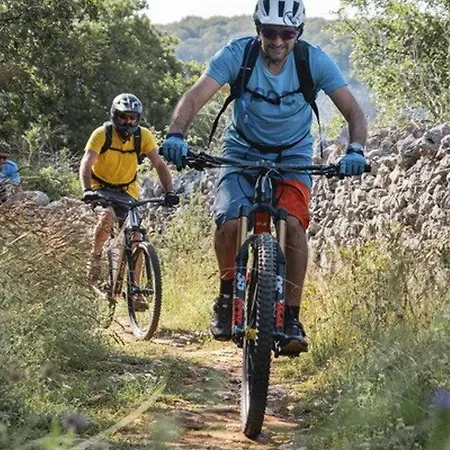 Sejour Familial Avec Piscine Privee Et Grand Jardin A Espech - Fr-1-828-1 Cazoules